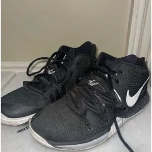 Nike Kyrie Black Magic Basketball Shoes 2018 Size: